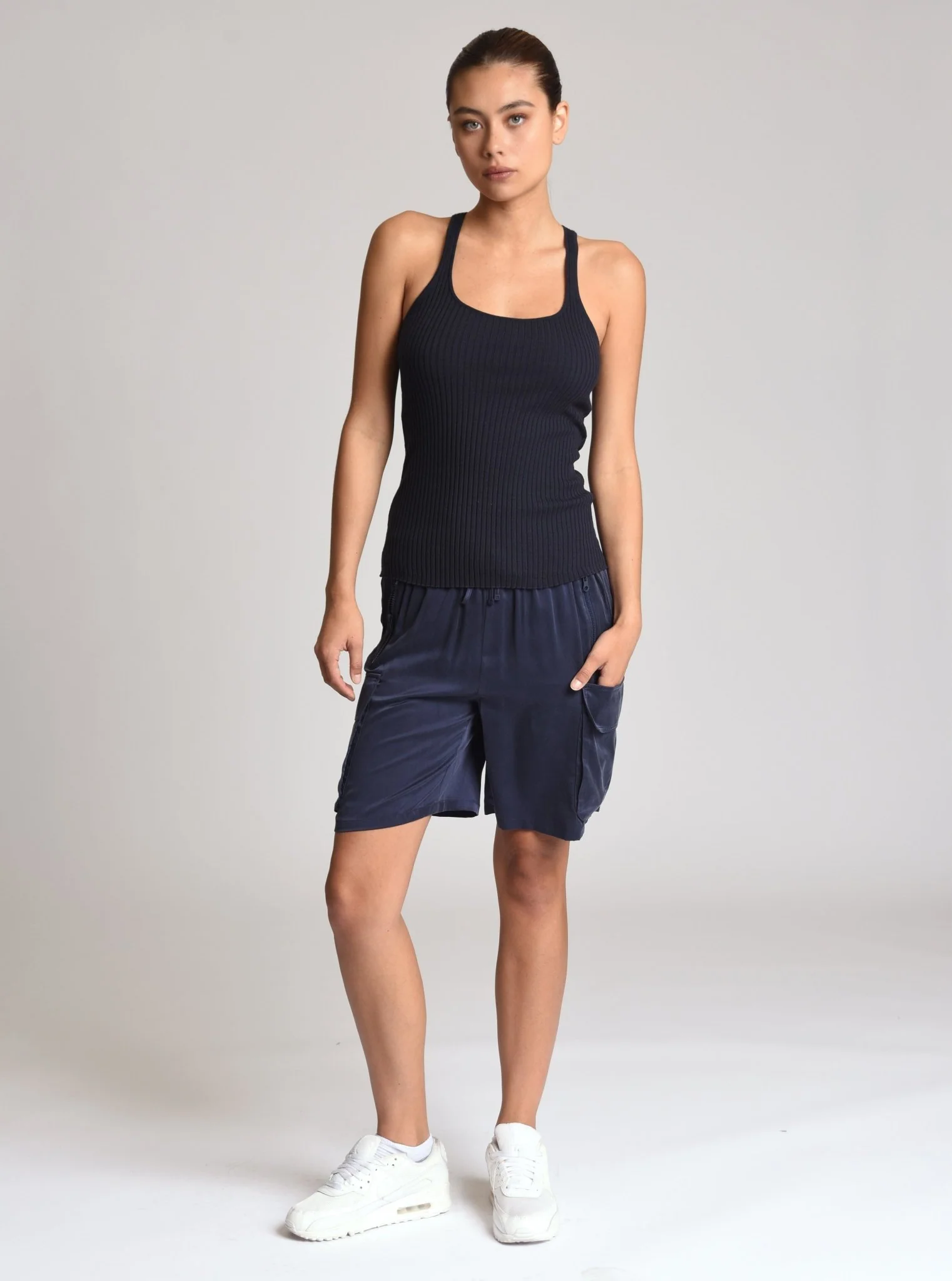 Chelsea Silk Bermuda Cargo Short - Image 9