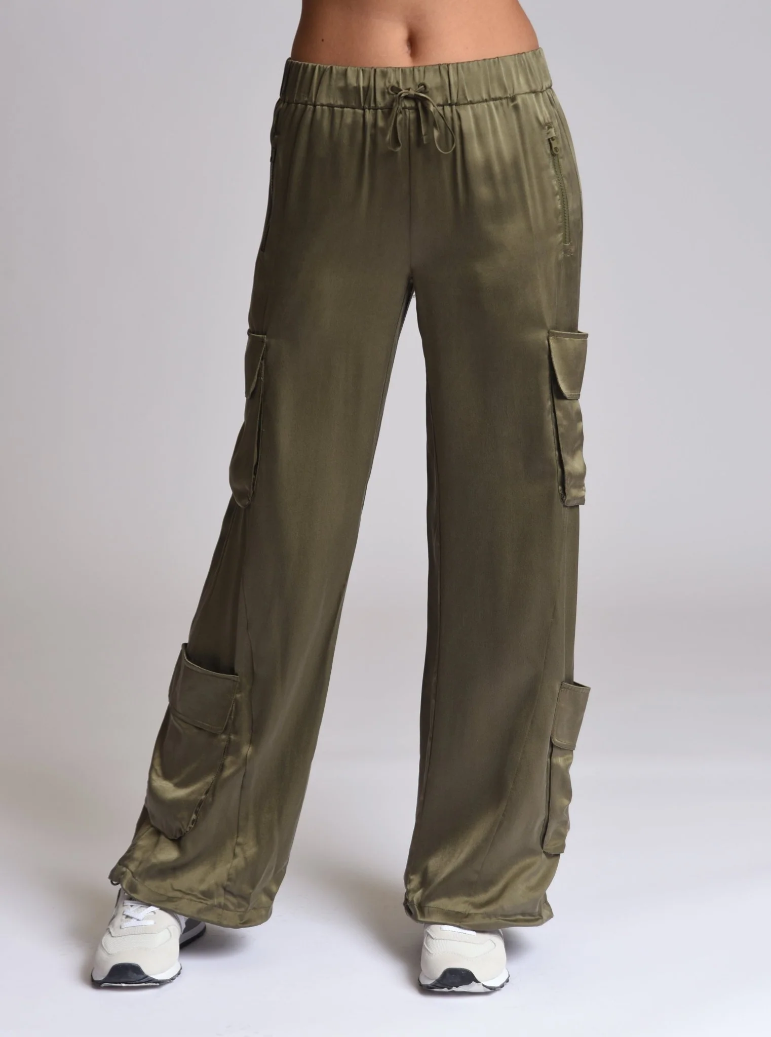Chelsea Silk Wide Leg Cargo Pant - Image 16