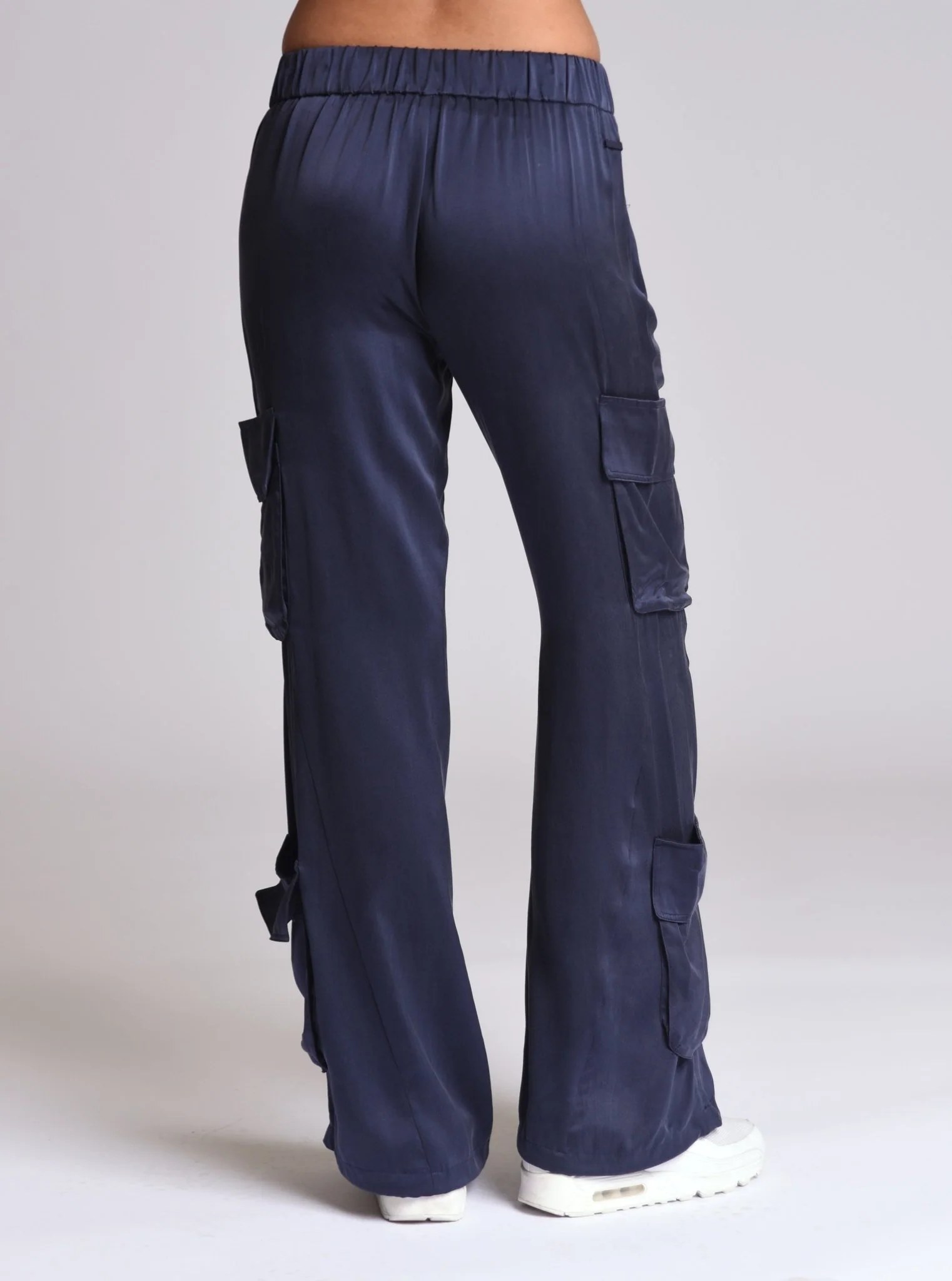 Chelsea Silk Wide Leg Cargo Pant - Image 21