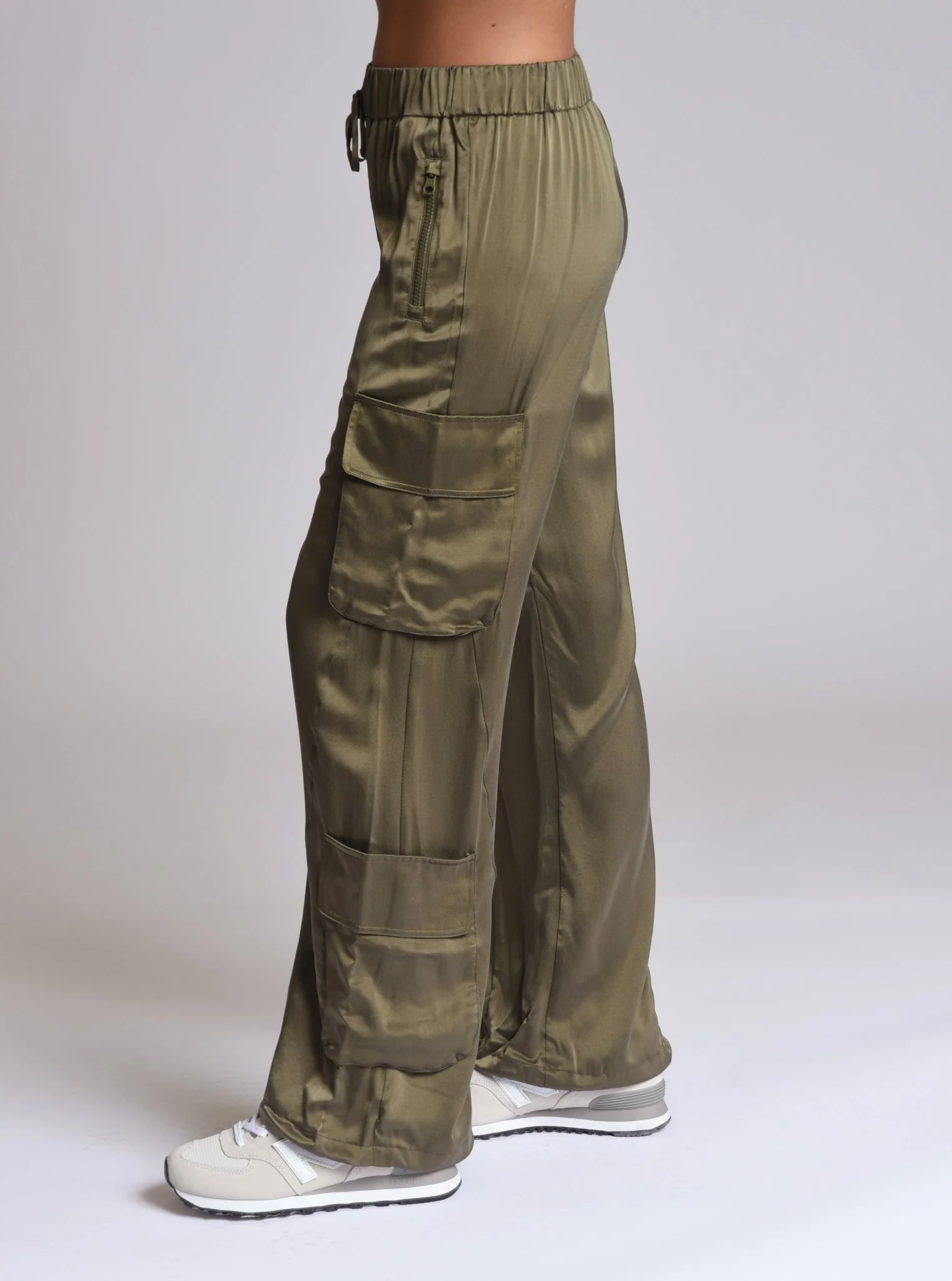 Chelsea Silk Wide Leg Cargo Pant - Image 4
