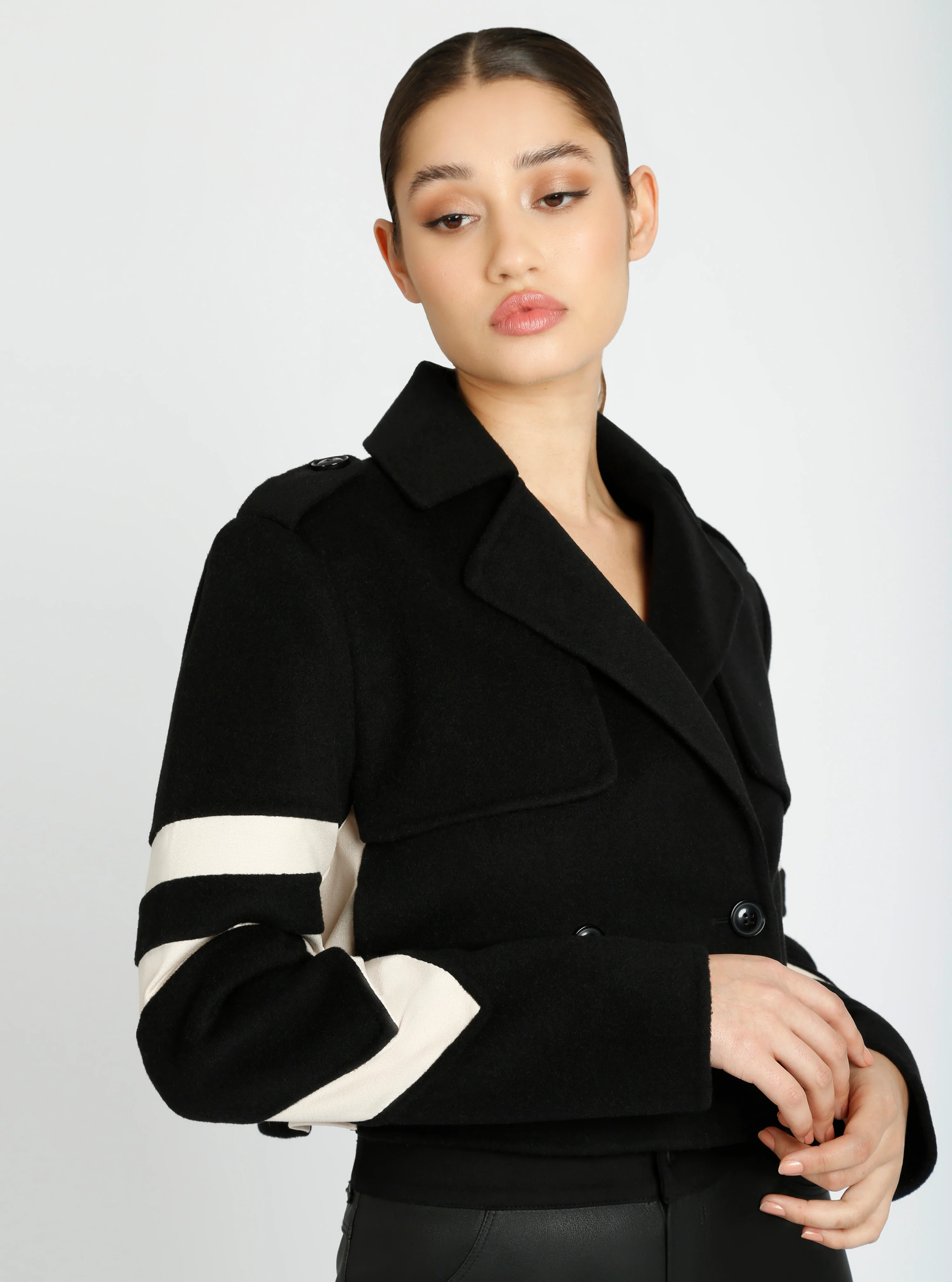 Handmade Wool Crop Jacket Black/Camel - Image 6