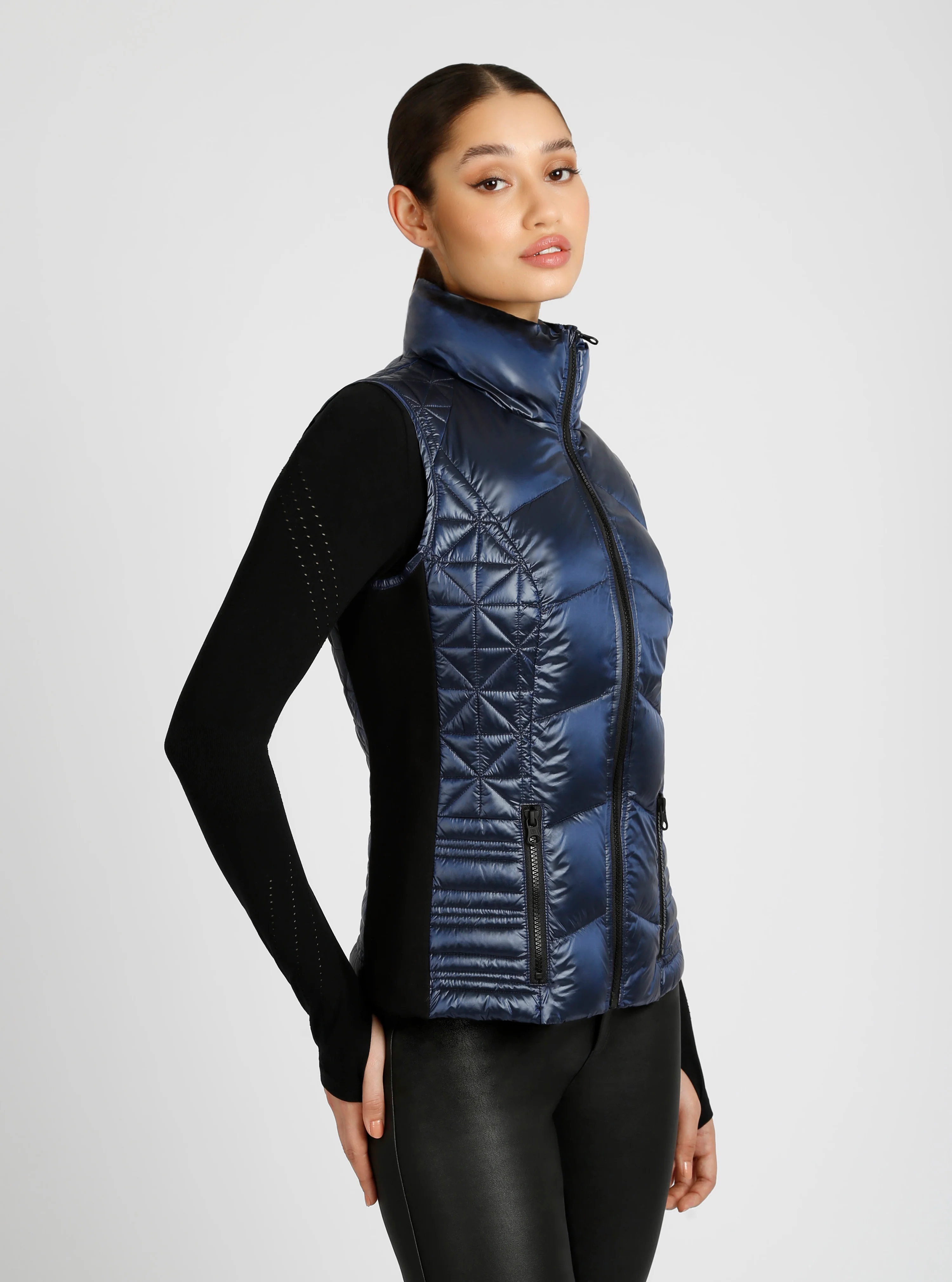 Lightweight Packable Puffer Vest - Image 15