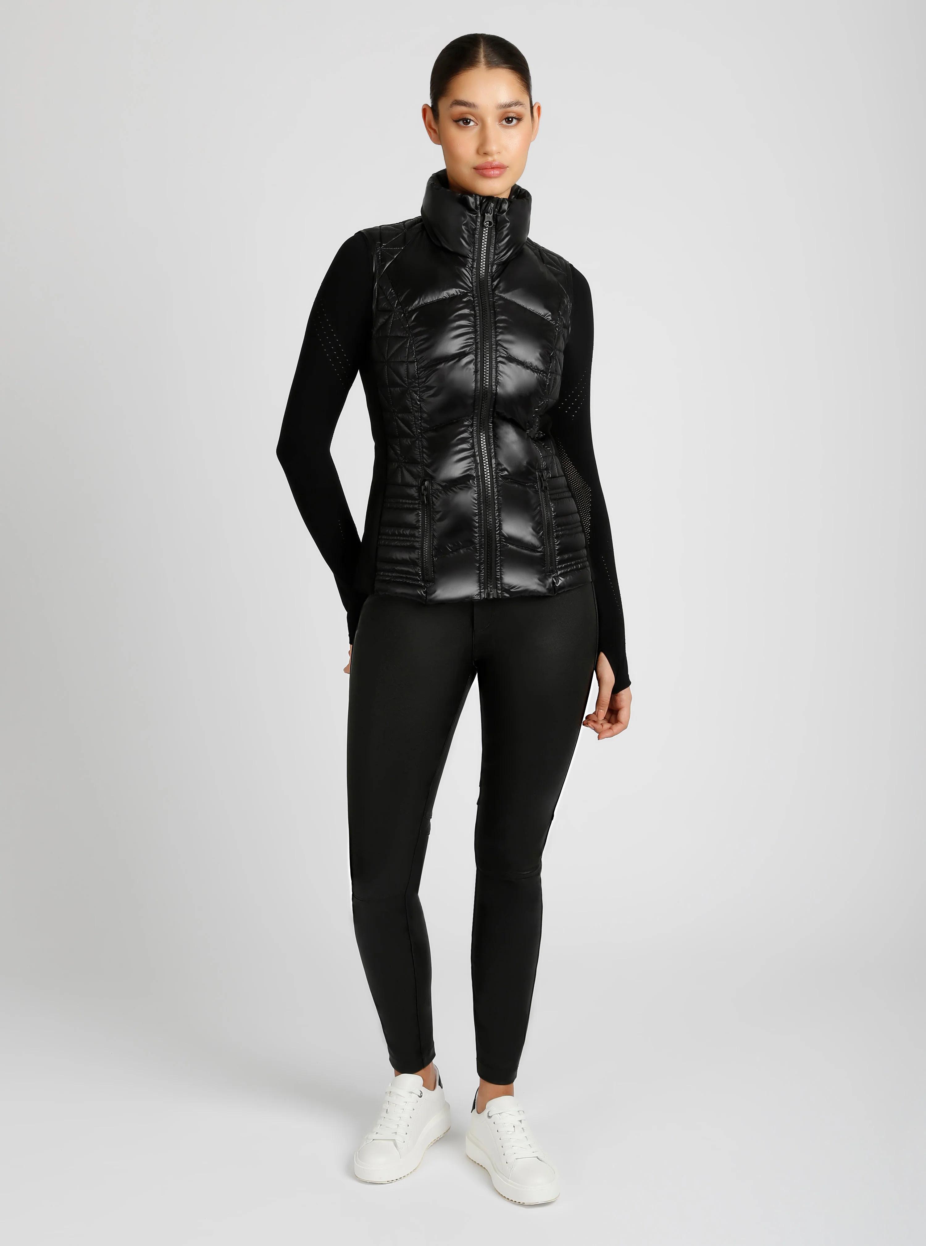 Lightweight Packable Puffer Vest - Image 18