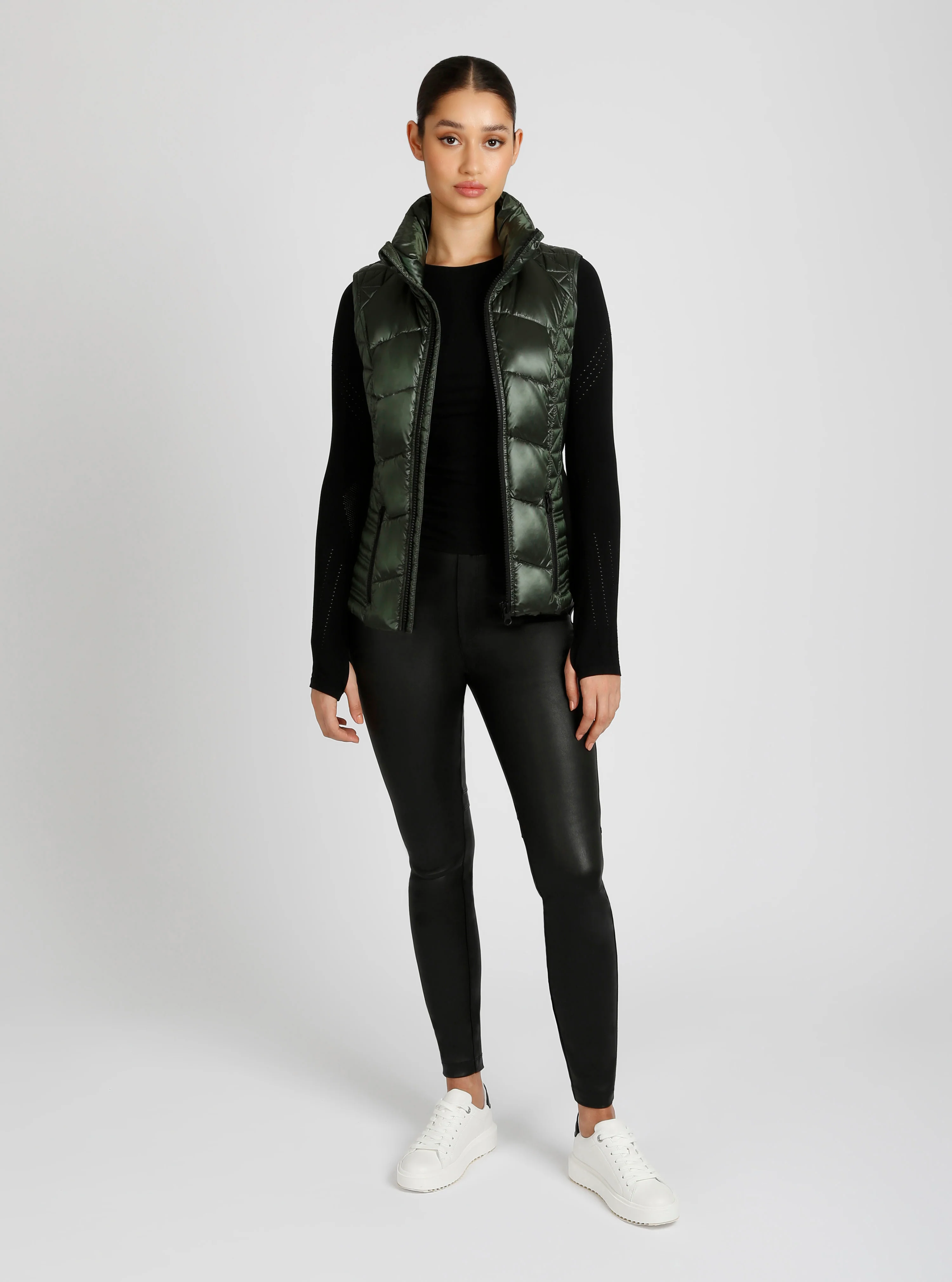 Lightweight Packable Puffer Vest - Image 22