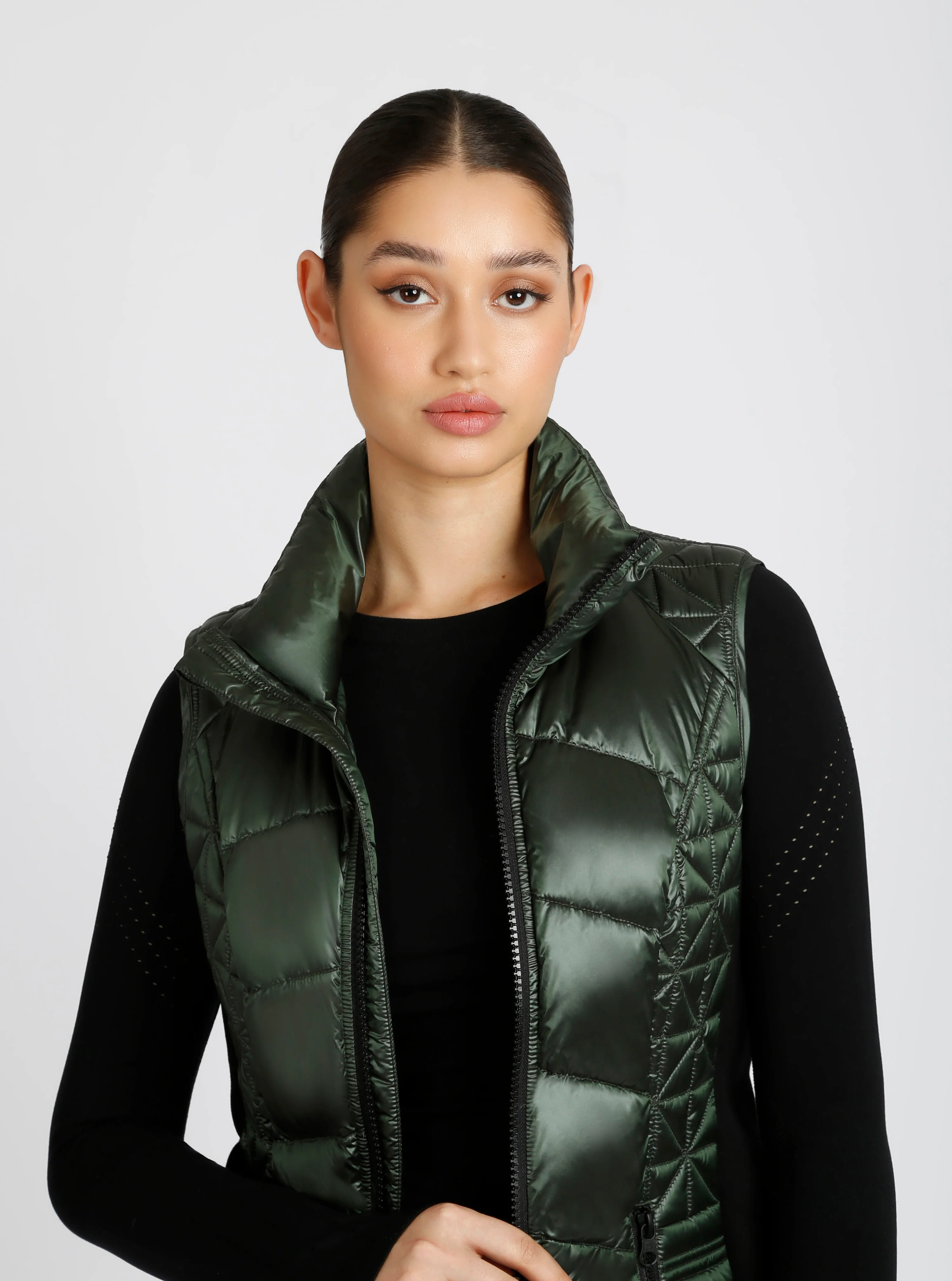 Lightweight Packable Puffer Vest - Image 23