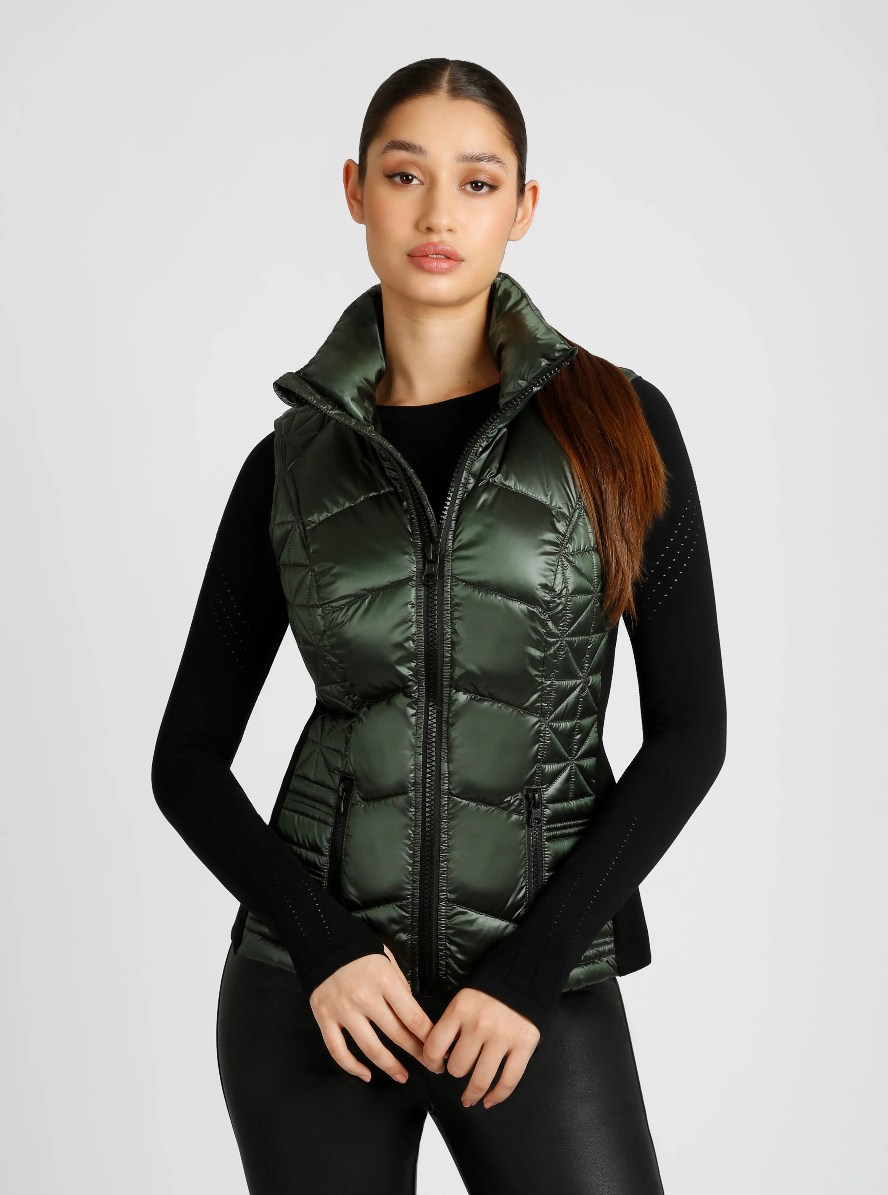 Lightweight Packable Puffer Vest - Image 27