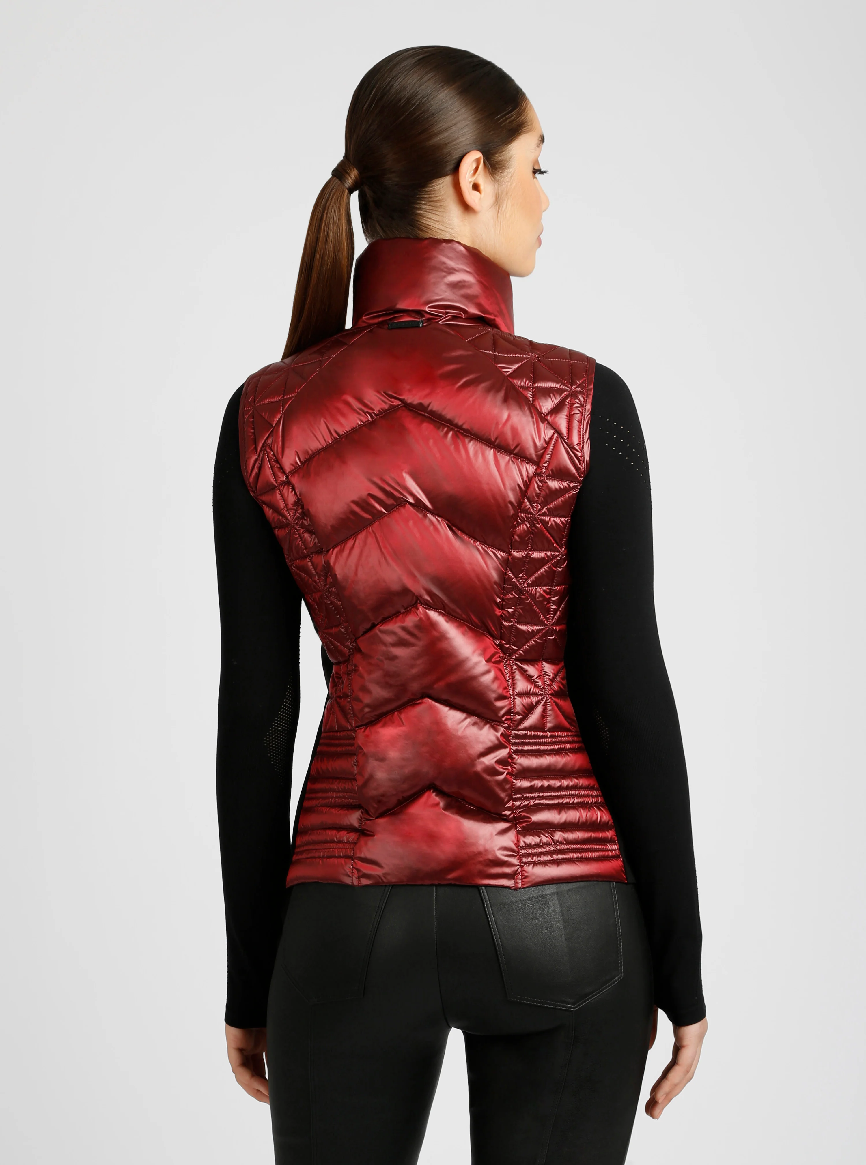 Lightweight Packable Puffer Vest - Image 5