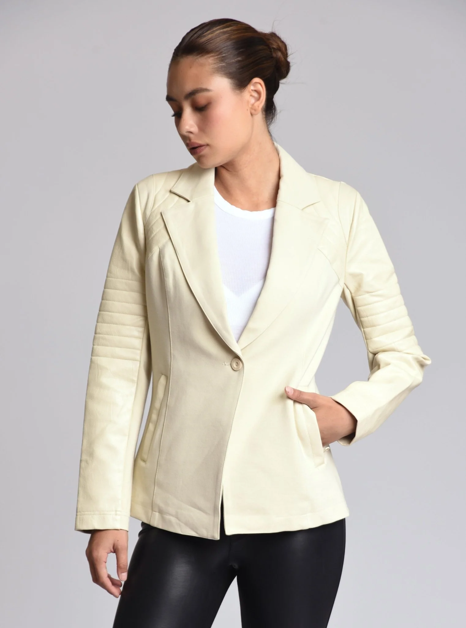 Limitless Blazer - Chalk - FINAL SALE - Image 2