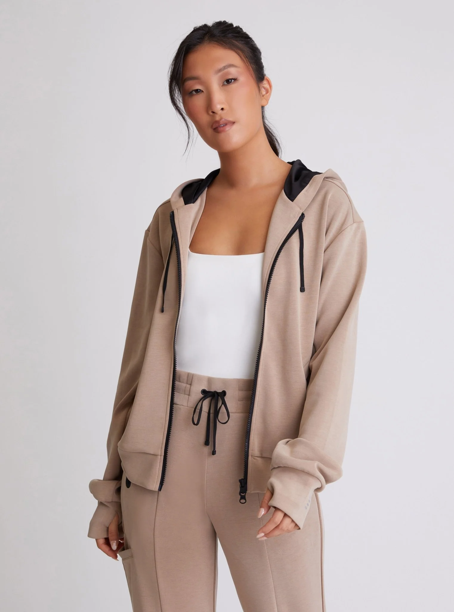 Travel Twin: Brooke Reflective Hoodie - Image 7