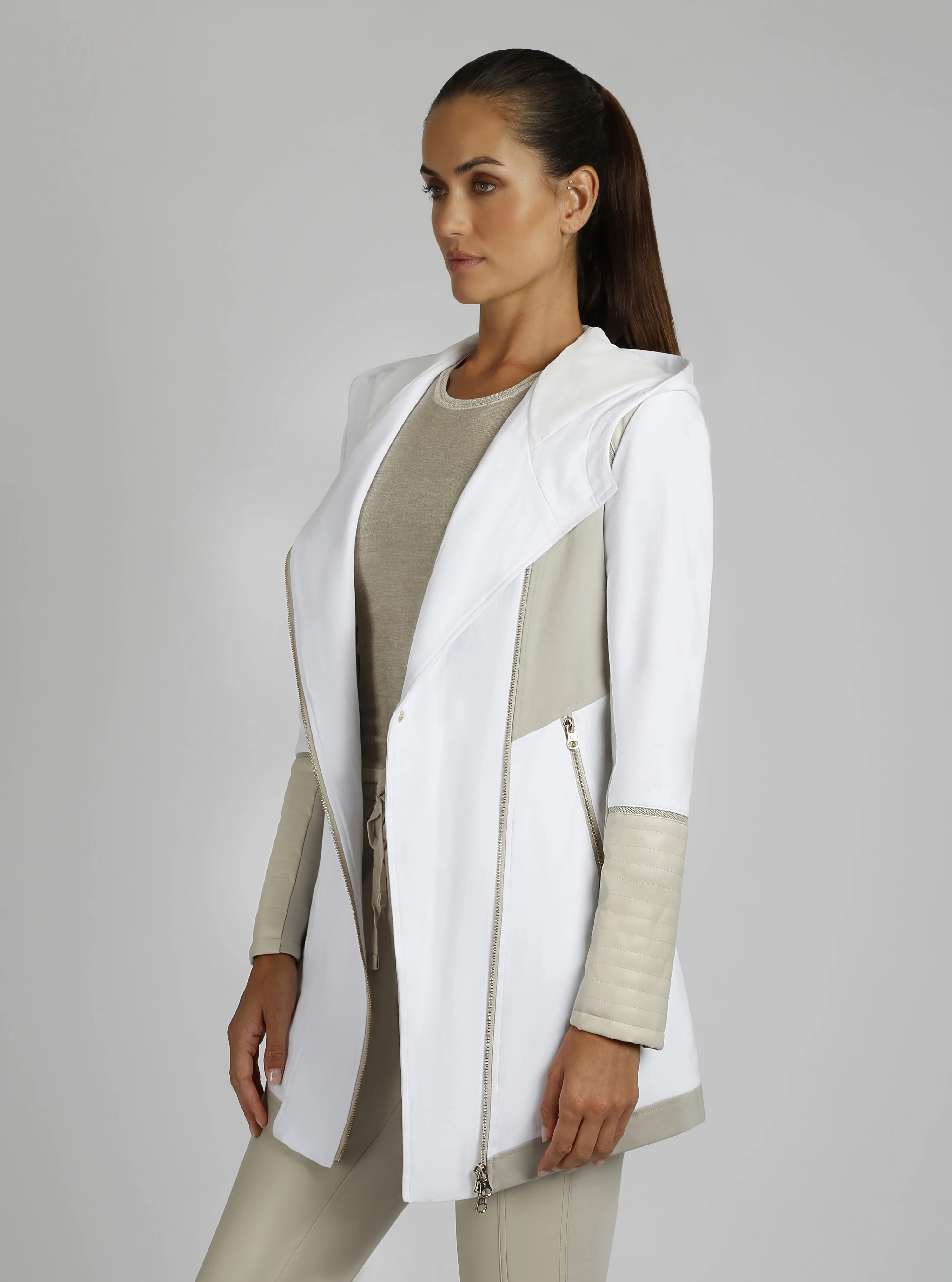 Updated Traveler Jacket with Gold Zip - Optic White / Pumice - Image 6